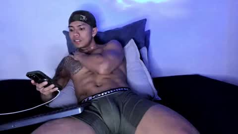 Snapshot of j_musiry chatting on 09/24/25, 02:37 i am juan musiry independent model online show from 09/24/25, 02:37