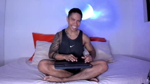 Snapshot of j_musiry chatting on 10/05/25, 02:21 i am juan musiry independent model online show from 10/05/25, 02:21