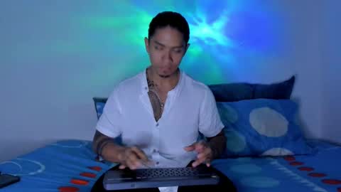 i am juan musiry independent model  online show from 11/16/25, 05:24