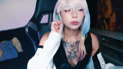 jade 18  online show from 06/25/26, 02:33
