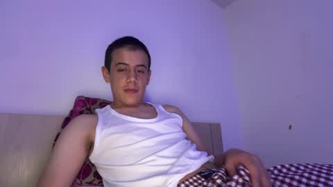 Snapshot of jac0b_x chatting on 05/16/26, 07:23 Tyler online show from 05/16/26, 07:23