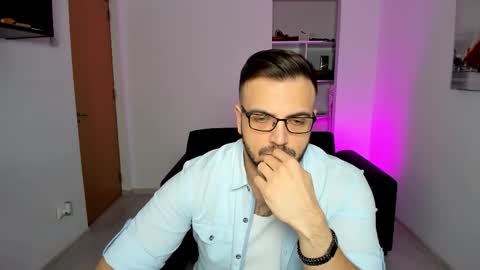 Snapshot of jace_thorne chatting on 10/12/25, 02:38 Jace online show from 10/12/25, 02:38