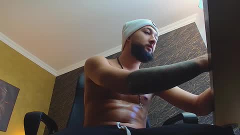 Snapshot of jacezachary chatting on 02/19/25, 12:44 JaceZachary online show from 02/19/25, 12:44