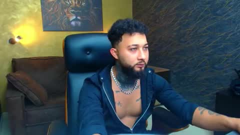 Snapshot of jacezachary chatting on 09/29/25, 10:09 JaceZachary online show from 09/29/25, 10:09