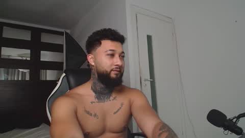 Snapshot of jacezachary chatting on 10/08/25, 10:13 JaceZachary online show from 10/08/25, 10:13