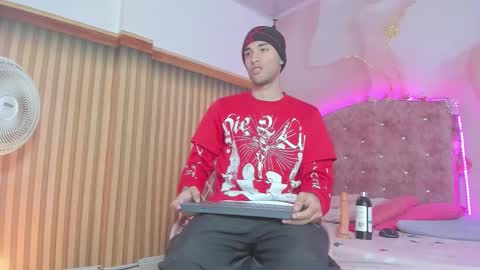 Snapshot of jack__baby_ chatting on 12/15/25, 03:00 jack__baby_ online show from 12/15/25, 03:00