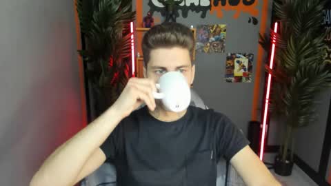 Snapshot of jack__wan chatting on 09/24/25, 10:29 Jack online show from 09/24/25, 10:29