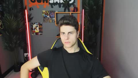 Snapshot of jack__wan chatting on 10/08/25, 10:02 Jack online show from 10/08/25, 10:02