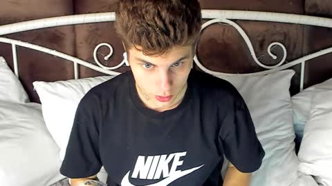 Snapshot of jack__wan chatting on 10/17/25, 07:33 Jack online show from 10/17/25, 07:33