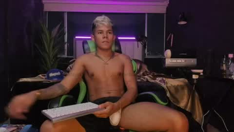 Snapshot of jack_castell chatting on 07/07/26, 11:53 JACK CASTELL online show from 07/07/26, 11:53