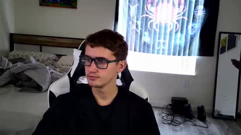 Snapshot of jack_jerk2 chatting on 10/22/25, 08:08 JackJack online show from 10/22/25, 08:08