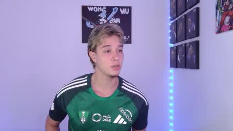 J online show from 09/12/25, 03:56