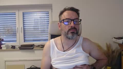 Snapshot of jackbauer9999 chatting on 01/17/26, 01:38 jackbauer9999 online show from 01/17/26, 01:38