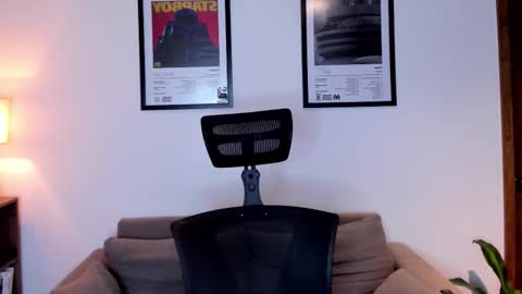 Snapshot of jackboy_2000 chatting on 10/10/25, 10:25 Jack J online show from 10/10/25, 10:25