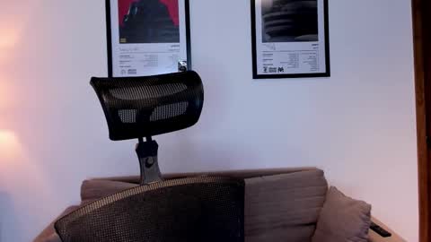 Snapshot of jackboy_2000 chatting on 10/20/25, 10:27 Jack J online show from 10/20/25, 10:27