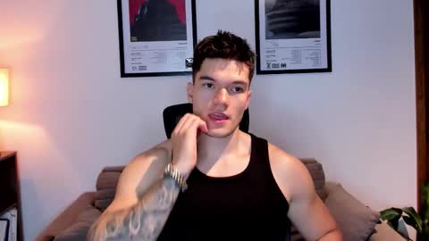 Snapshot of jackboy_2000 chatting on 10/21/25, 10:27 Jack J online show from 10/21/25, 10:27