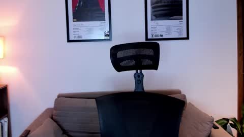 Snapshot of jackboy_2000 chatting on 10/22/25, 10:37 Jack J online show from 10/22/25, 10:37