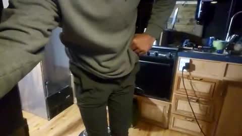 Dess online show from 11/07/25, 04:45