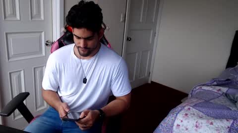 Snapshot of jackecuador chatting on 09/25/25, 05:05 Jack online show from 09/25/25, 05:05