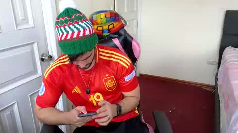 Snapshot of jackecuador chatting on 12/18/25, 06:03 Jack online show from 12/18/25, 06:03