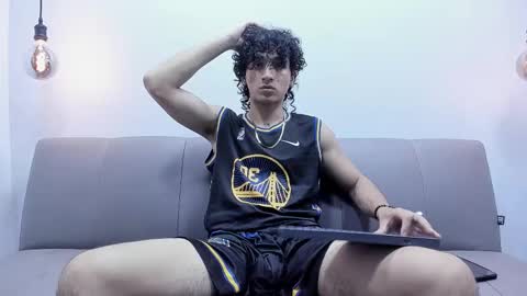 Snapshot of jackestaylor chatting on 09/26/25, 04:27 Jackes Taylor online show from 09/26/25, 04:27