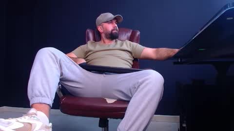 JackEthan online show from 10/10/25, 05:28