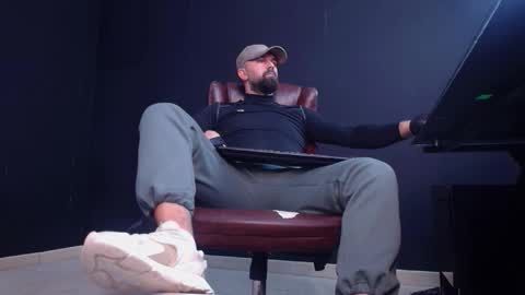 JackEthan online show from 10/18/25, 06:05