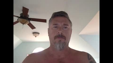 Snapshot of jackhammerhead chatting on 11/12/25, 01:44 jackhammerhead online show from 11/12/25, 01:44