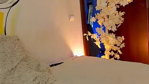 Snapshot of jackiejee_ chatting on 02/16/25, 12:10 Jackie online show from 02/16/25, 12:10