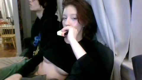 Snapshot of jackievilleof chatting on 12/16/24, 12:04 sophi scott online show from 12/16/24, 12:04
