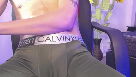 jackk_8 online show from 10/10/25, 03:49