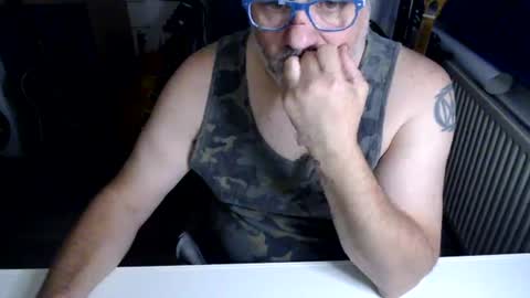 Jack independent model  online show from 06/15/26, 08:33