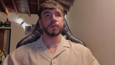 Snapshot of jackson_stifler1 chatting on 02/22/25, 01:33 Jckson Stifler online show from 02/22/25, 01:33