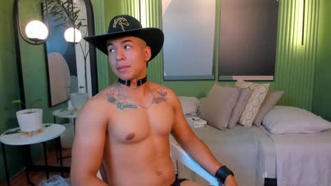 Snapshot of jacksonbell9 chatting on 12/10/24, 02:28 Jackson Bell online show from 12/10/24, 02:28