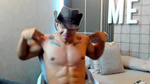 Snapshot of jacksonbell9 chatting on 02/06/25, 12:59 Jackson Bell online show from 02/06/25, 12:59