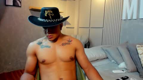 Snapshot of jacksonbell9 chatting on 02/23/25, 01:57 Jackson Bell online show from 02/23/25, 01:57