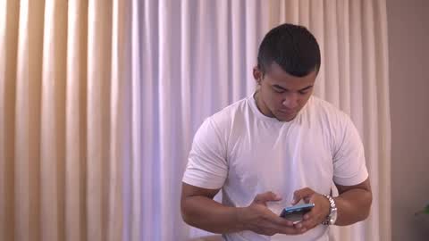 Snapshot of jacksonbell9 chatting on 09/18/25, 01:02 Jackson Bell online show from 09/18/25, 01:02