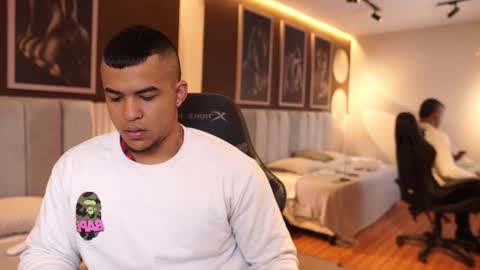 Snapshot of jacksonbell9 chatting on 09/22/25, 12:51 Jackson Bell online show from 09/22/25, 12:51