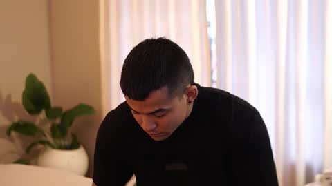 Snapshot of jacksonbell9 chatting on 11/14/25, 05:11 Jackson Bell online show from 11/14/25, 05:11