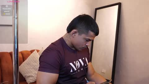 Snapshot of jacksonbell9 chatting on 11/18/25, 12:20 Jackson Bell online show from 11/18/25, 12:20