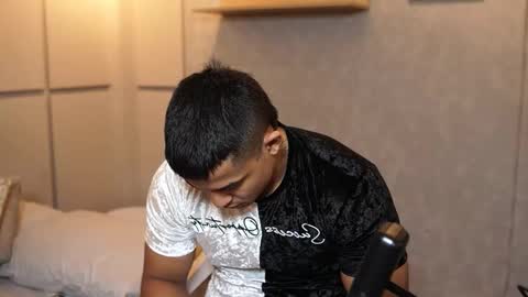 Snapshot of jacksonbell9 chatting on 11/26/25, 12:28 Jackson Bell online show from 11/26/25, 12:28