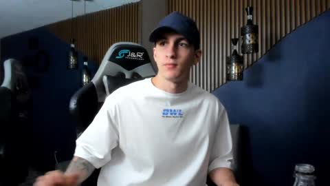 Jackson Olsen online show from 12/22/24, 02:28