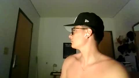 ImZacharyTyler online show from 06/03/26, 01:41