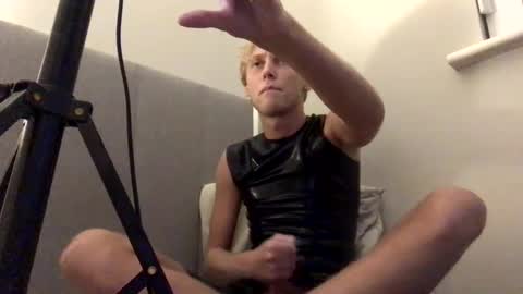 Snapshot of jackxxxgrey chatting on 12/14/24, 02:23 Jack Grey sub online show from 12/14/24, 02:23