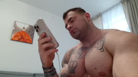 Snapshot of jackyhuge chatting on 09/26/25, 10:08 Jacky online show from 09/26/25, 10:08