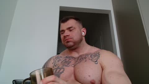 Snapshot of jackyhuge chatting on 10/30/25, 10:06 Jacky online show from 10/30/25, 10:06