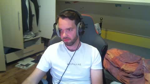 Jack online show from 05/02/26, 02:33