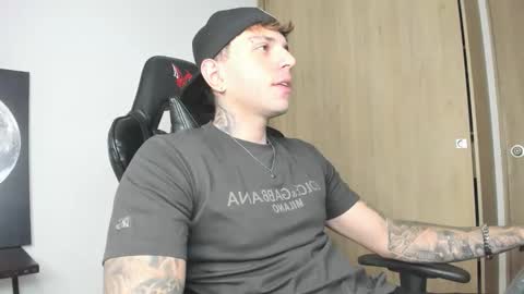 jacobb116 online show from 09/28/25, 12:05