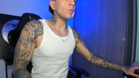 jacobb116 online show from 12/05/25, 01:14