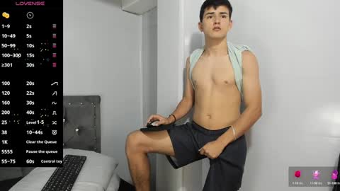 Snapshot of jacobb_lee chatting on 12/13/24, 01:37 Jacob Lee online show from 12/13/24, 01:37